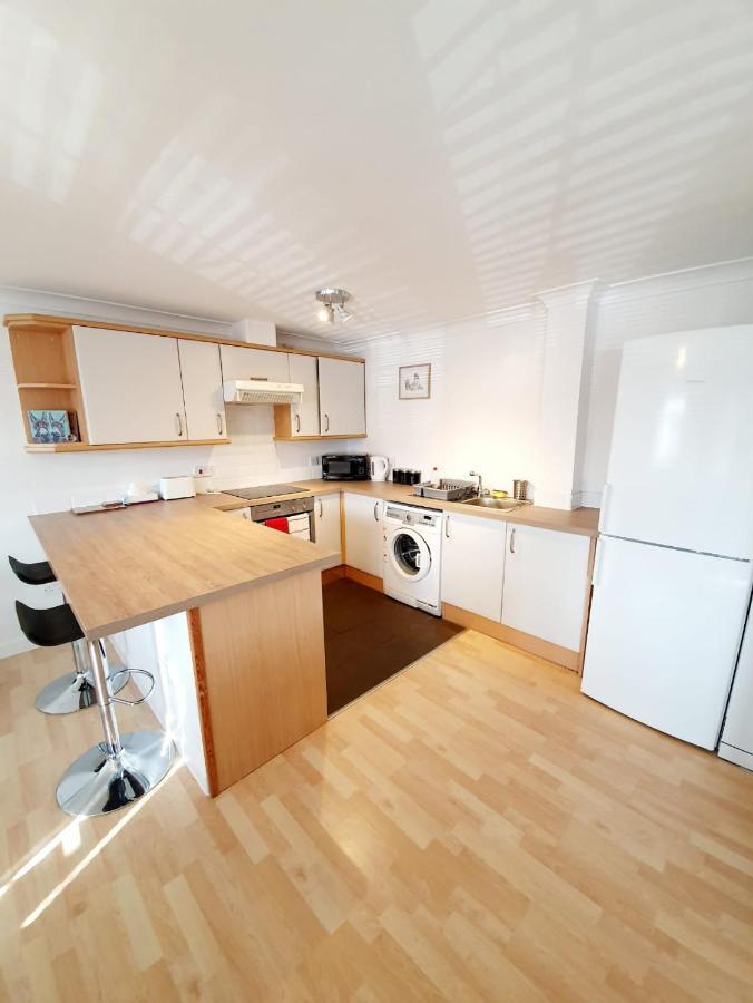 Chelmsford Town Centre Apartments With Car Parking Екстер'єр фото
