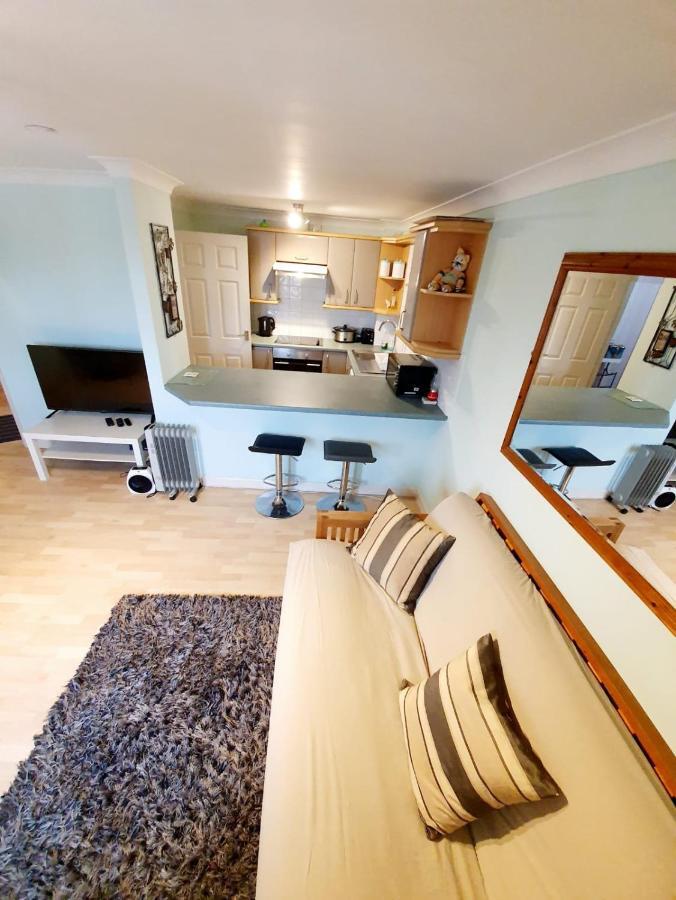 Chelmsford Town Centre Apartments With Car Parking Екстер'єр фото